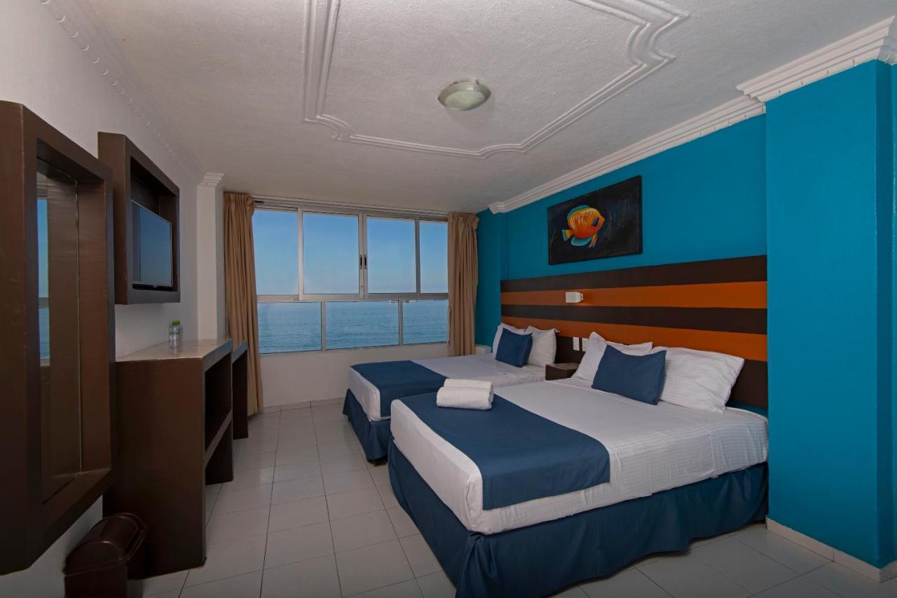 Hotel Fiesta Mexicana Manzanillo Buitenkant foto