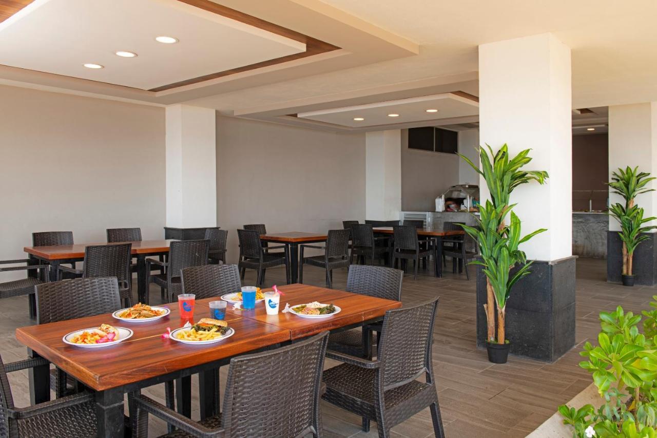 Hotel Fiesta Mexicana Manzanillo Buitenkant foto