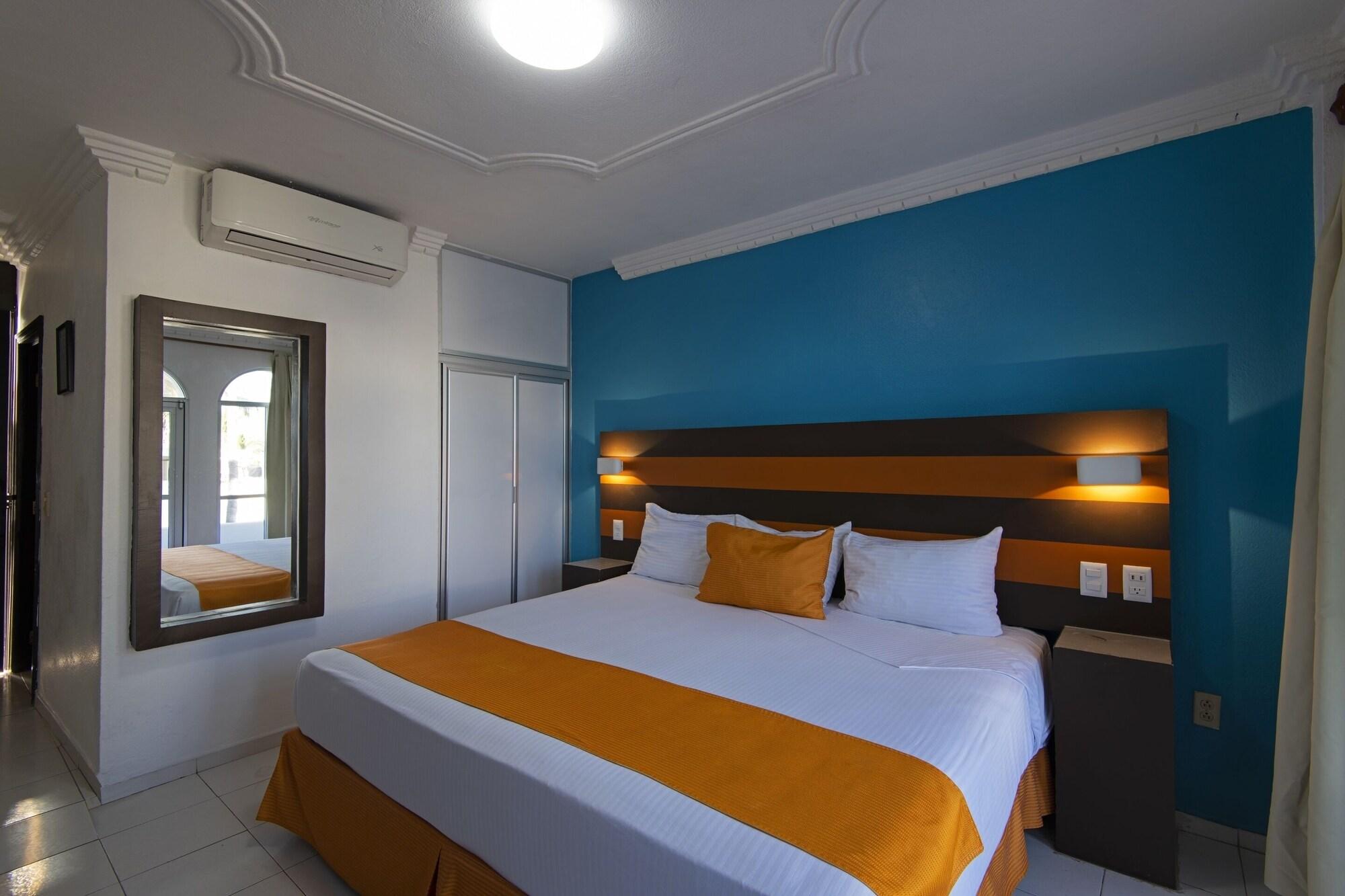 Hotel Fiesta Mexicana Manzanillo Buitenkant foto