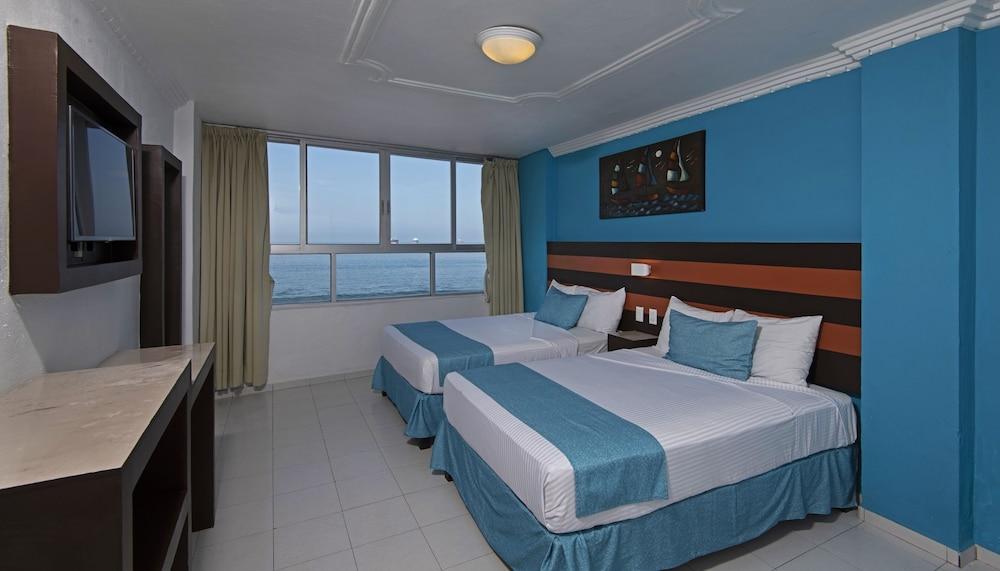 Hotel Fiesta Mexicana Manzanillo Buitenkant foto