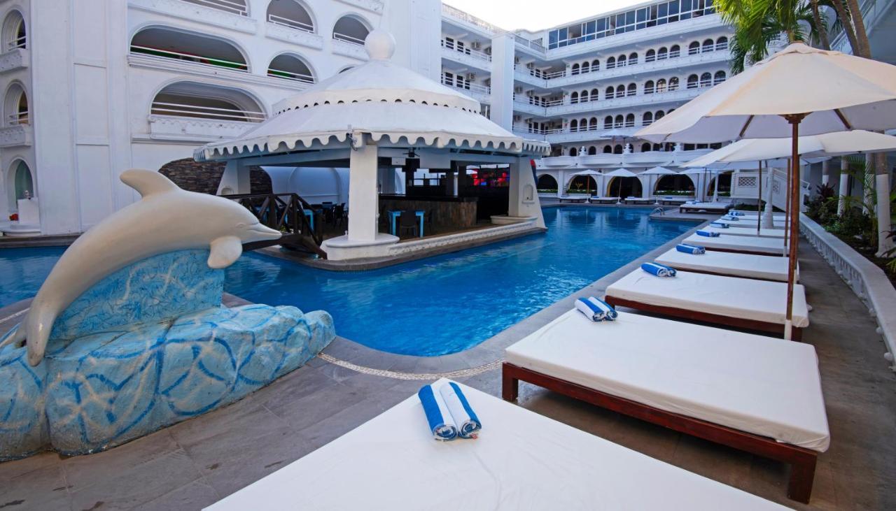 Hotel Fiesta Mexicana Manzanillo Buitenkant foto